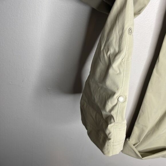 Eddie Bauer Women's Beige Slightly Curvy Straight Leg Pants Size 10 NWT - Picture 4 of 6